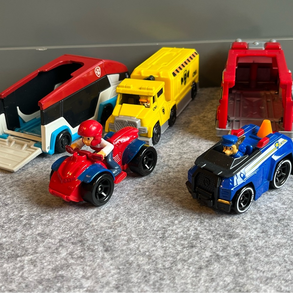 Set of 3 Paw Patrol Vehicles - Picture 2 of 3